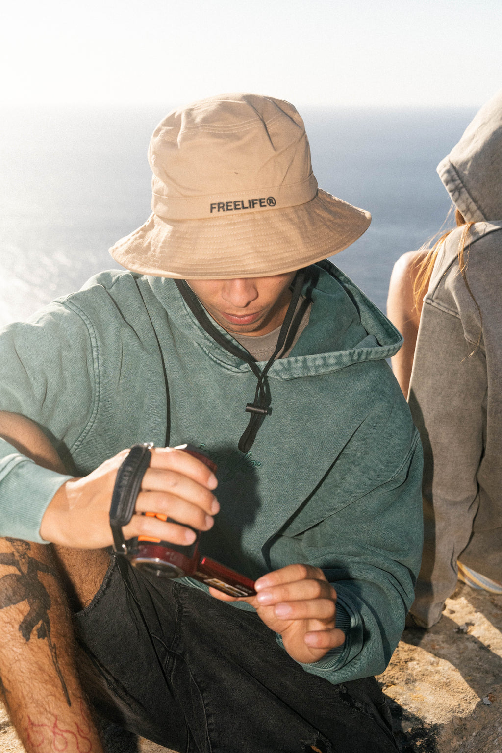 Freelife Wal Freelife Bucket Hat - Beige – Freelife Culture