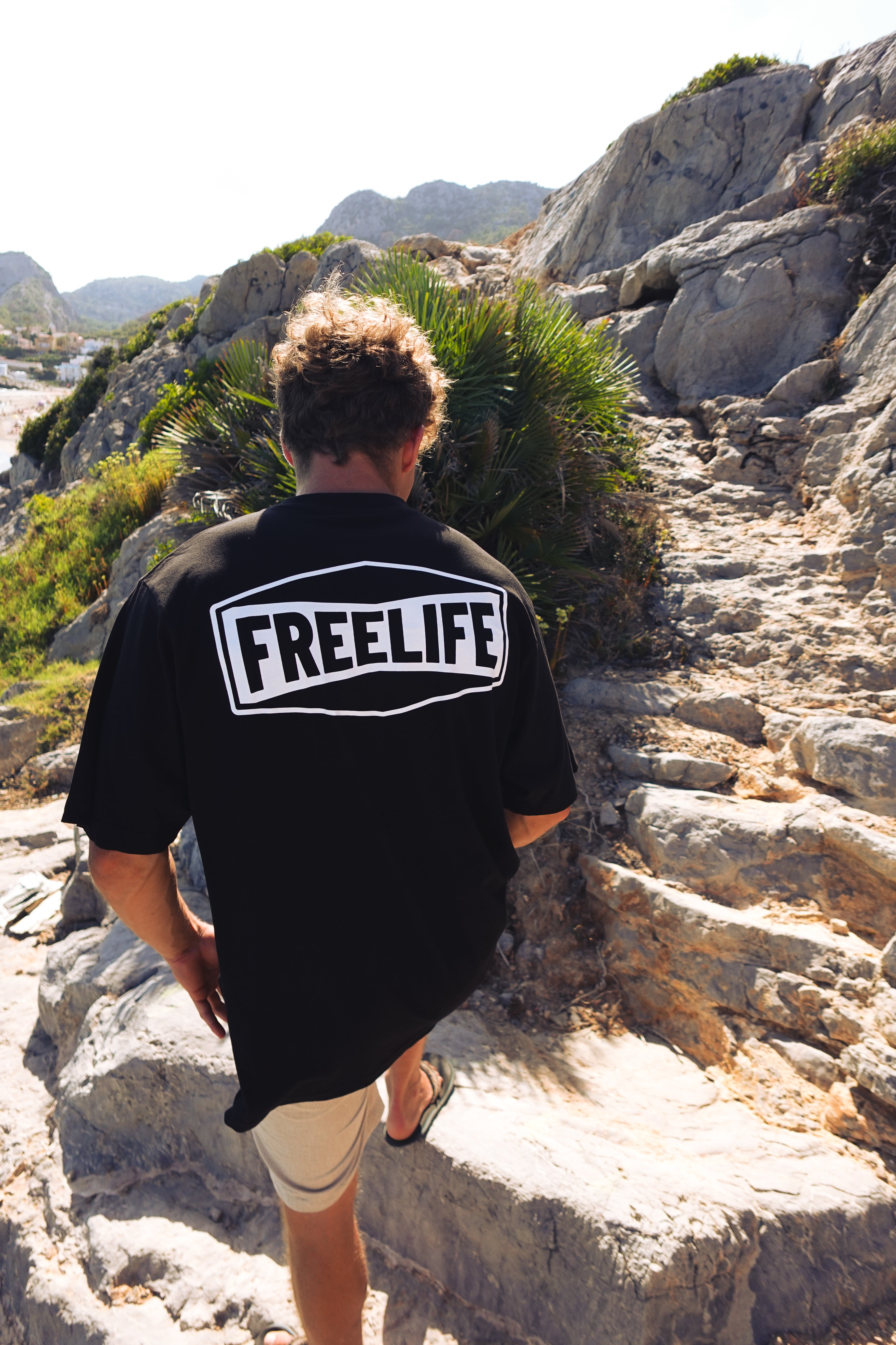 Freelife Signature Tee - Black